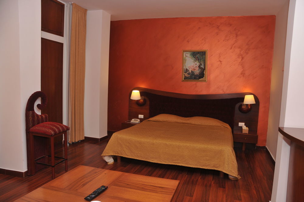 Legend Hotel Beirut Exterior photo